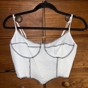 detailed cropped tank top